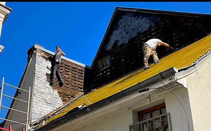 Charpente - Ets Le Compagnon Couvreur : charpentier couvreur dans toute la Normandie : Charpente & Traitement bois : Charpente traditionnelle, à fermettes … du massif au lamellé-collé. Traitement des bois, boiseries, menuiserie …  ETS LE COMPAGNON COUVREUR : intervention dans toute la Normandie :  la Manche (50), le Calvados (14), l'Eure (27), l'Orne (61) et la Seine-Maritime (76).